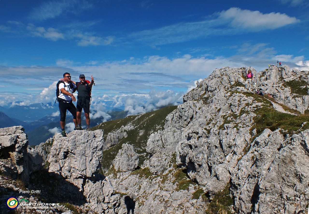 44 Sul cocuzzolo della montagna.JPG